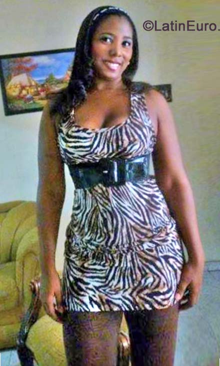 Date this charming Colombia girl Eleana from Cali CO15568