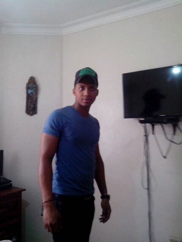 Date this athletic Dominican Republic man Jean carlos from Santo Domingo DO19549