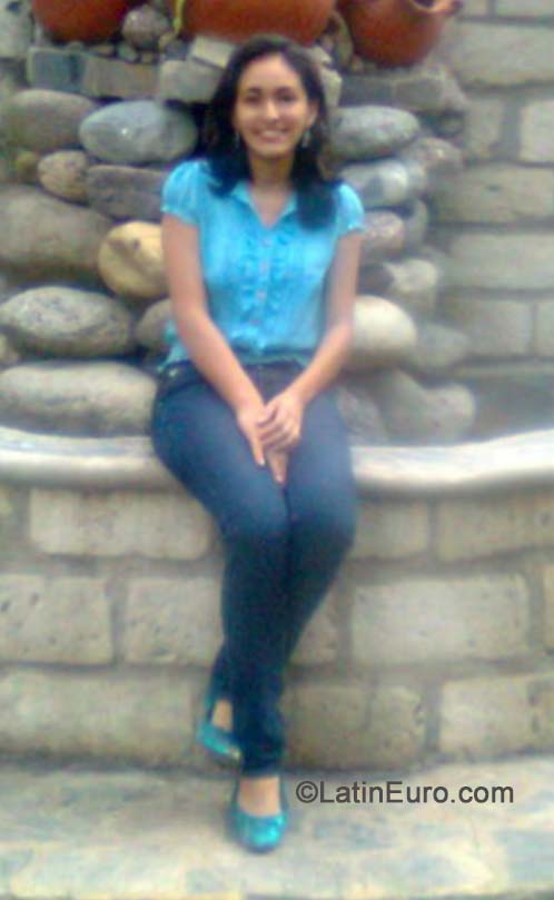 Date this hard body Honduras girl Andrea from Tegucigalpa HN1132