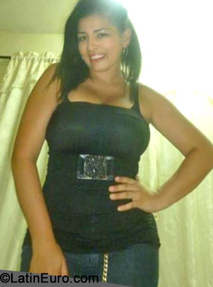 Date this voluptuous Colombia girl Patricia from Cali CO15682