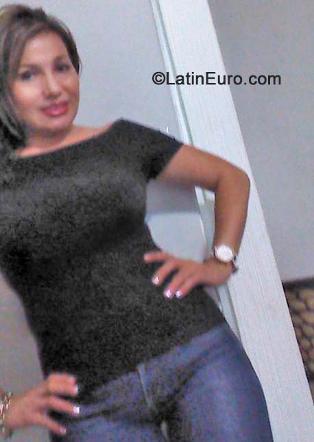 Date this hard body Mexico girl Patricia from Leon MX1304