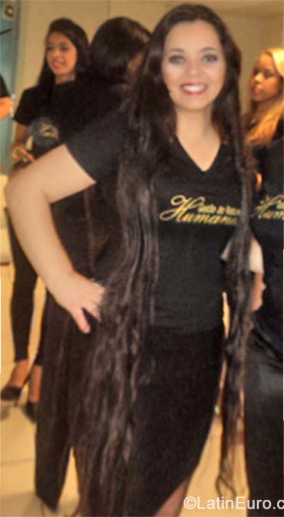 Date this fun Brazil girl Daiana from Belo Horizonte BR8938