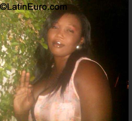 Date this young Jamaica girl Denise from Ocho Rios JM1801