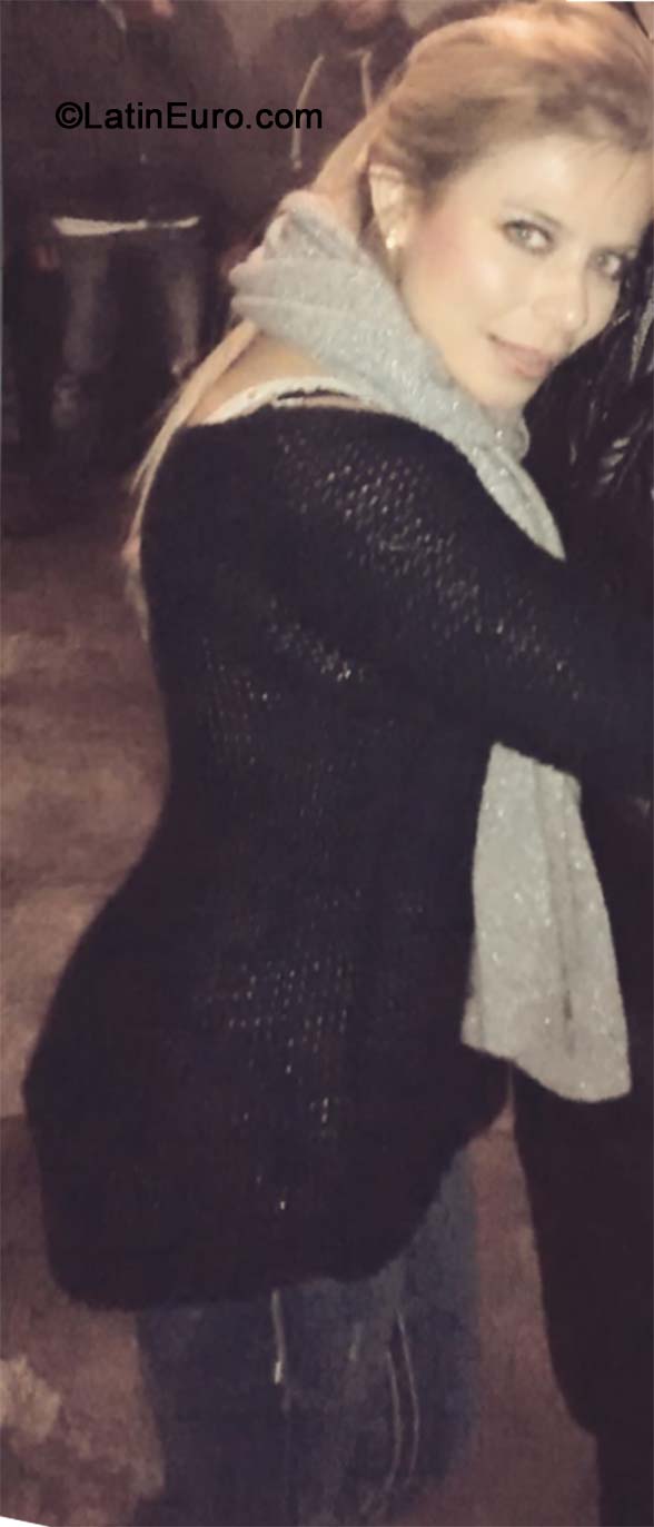 Date this nice looking Mexico girl Cynthia from Mexico City MX1309