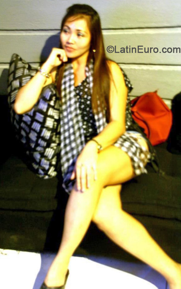 Date this voluptuous Philippines girl Lete from Lapulapu City PH672