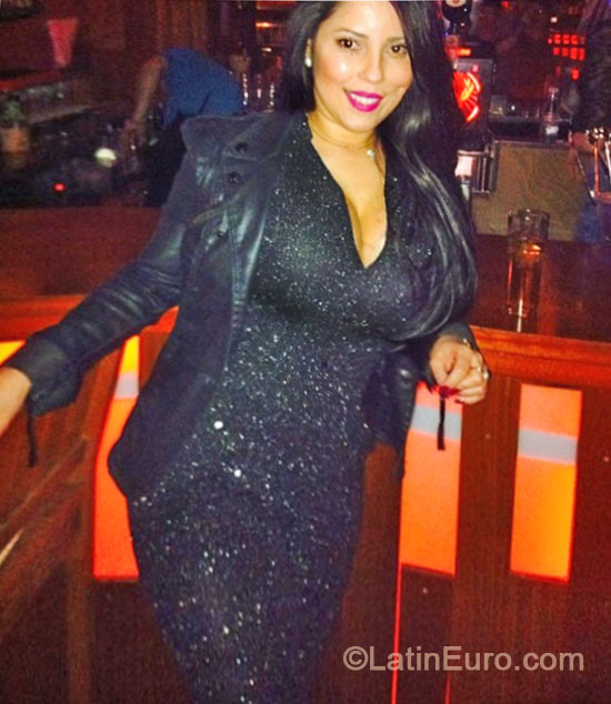 Date this charming Spain girl Rosa from Barcelona ES320