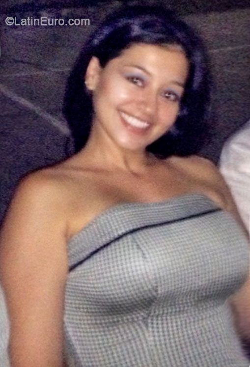 Date this young Colombia girl Angie from Villavicencio CO16118