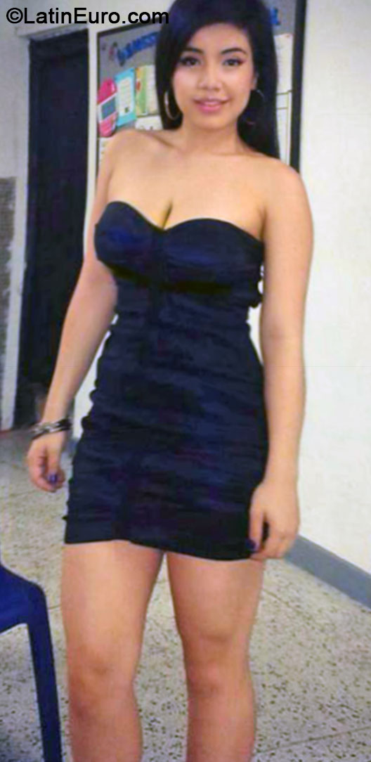 Date this exotic Colombia girl Natalia from Armenia CO16134