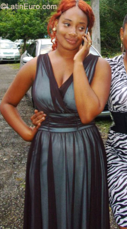 Date this hot Jamaica girl Shavay from Mandeville JM1836