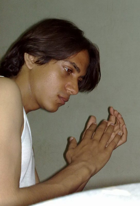 Date this cute Pakistan man Shehroze from Sukkur PK66