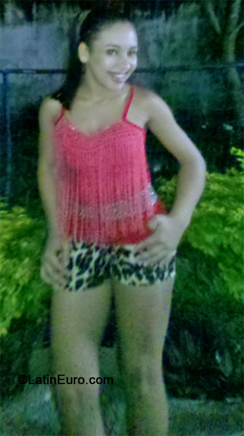 Date this hard body Brazil girl Grazy from Brasilia BR9026