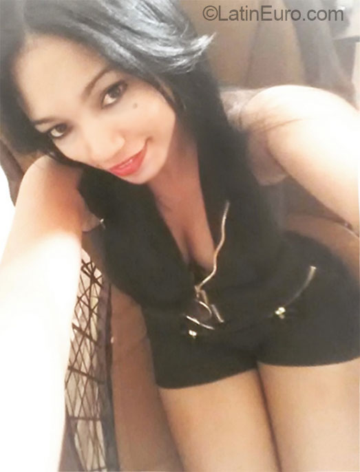 Date this young Dominican Republic girl Greily from Santiago DO31309