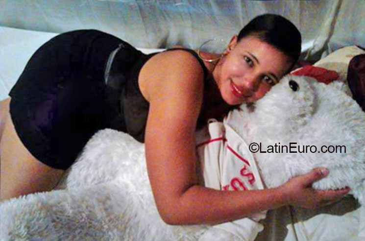 Date this attractive Dominican Republic girl Bianny from Bonao DO20251