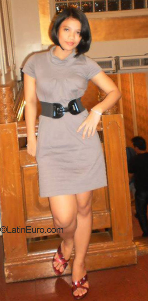 Date this hot Philippines girl Ava from Rizal PH724
