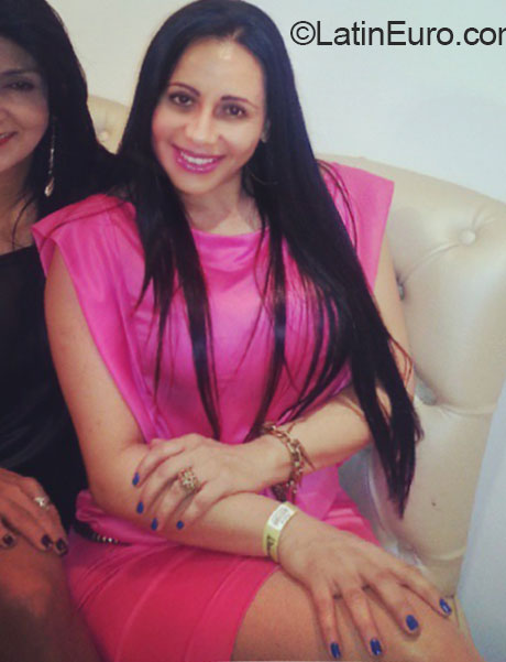 Date this nice looking Brazil girl Rozangela from Campo Grande BR9099