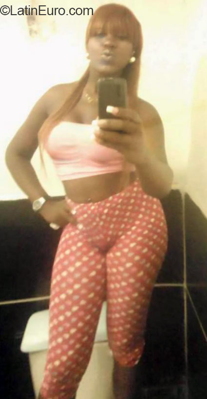 Date this voluptuous Dominican Republic girl Ana dilia from Santo Domingo DO22996