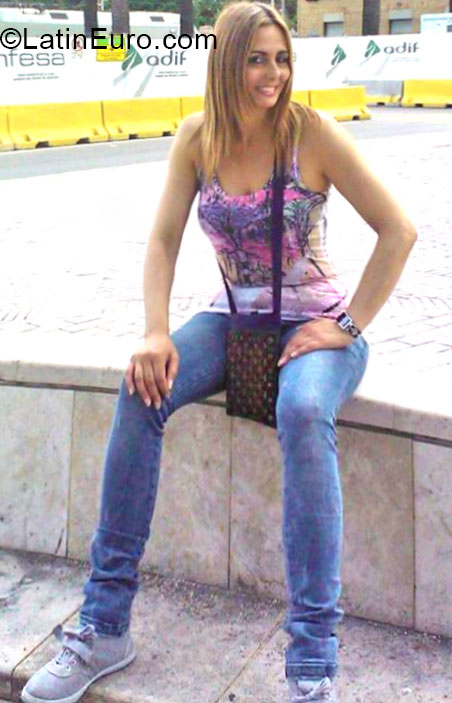 Date this cute Colombia girl MARTHA from Medellin CO16540