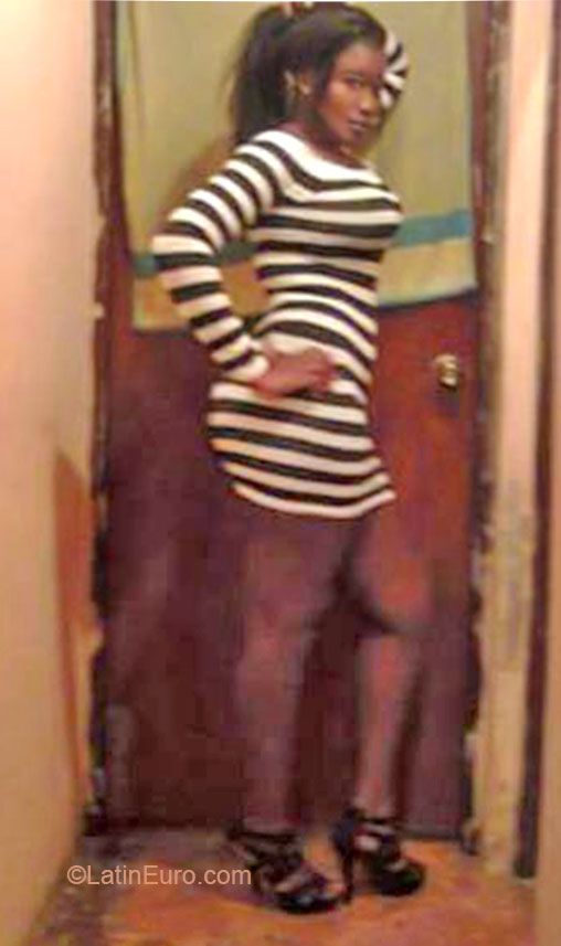 Date this sensual Germany girl Thania from La Romana DO20701