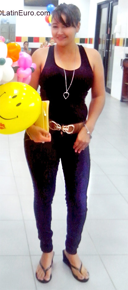 Date this passionate Honduras girl Nora from San Pedro Sula HN1392