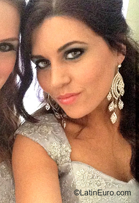 Date this hot Venezuela girl Anto from Maracaibo VE360