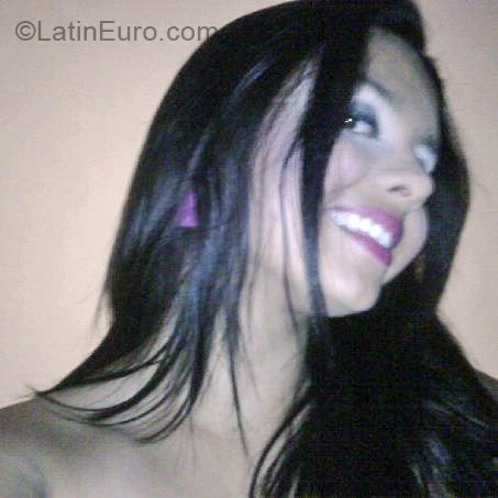 Date this lovely Venezuela girl Veronica from San Felipe VE373