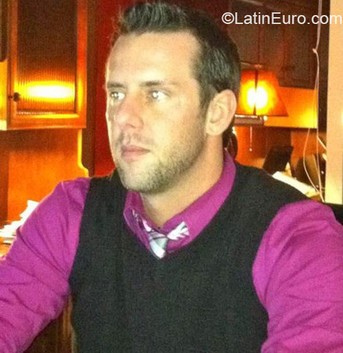 Date this charming United States man Poolceo from Sarasota US15837