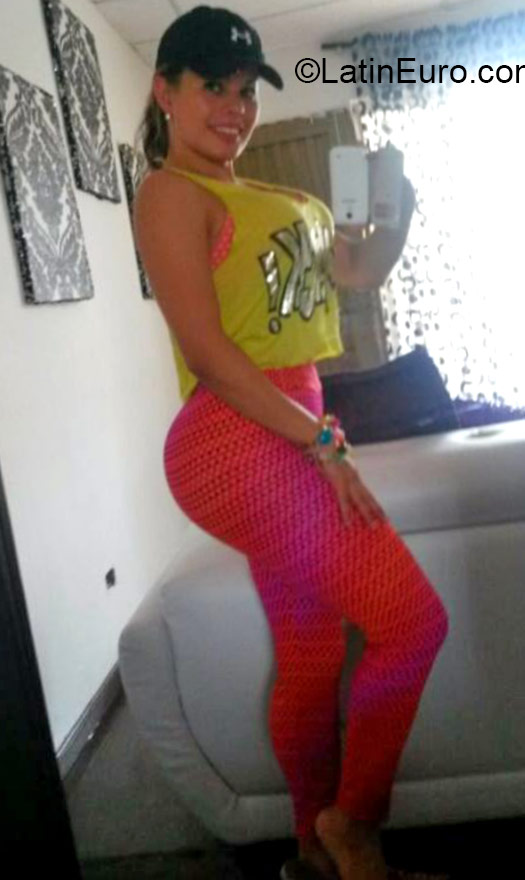 Date this funny Spain girl STEPHANIA from barcelona ES655