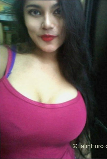 Date this tall Ecuador girl Diana from Guayaquil EC182