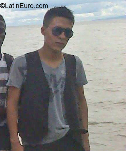 Date this fun Colombia man Alan from Medellin CO17012