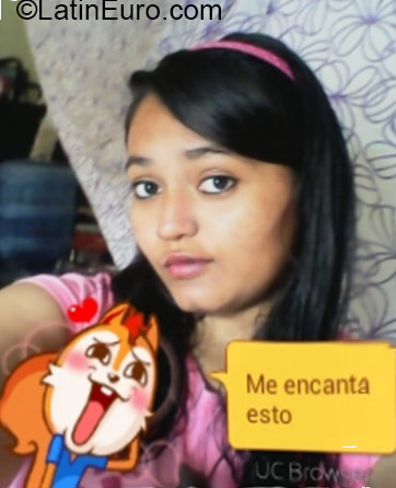 Date this beautiful Honduras girl Astrid from Tegucigalpa HN1462