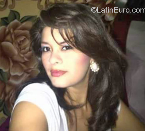 Date this foxy Honduras girl Lourdes from San Pedro Sula HN1466