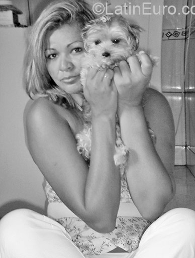 Date this sensual Brazil girl Adriana from Rio De Janeiro BR9259