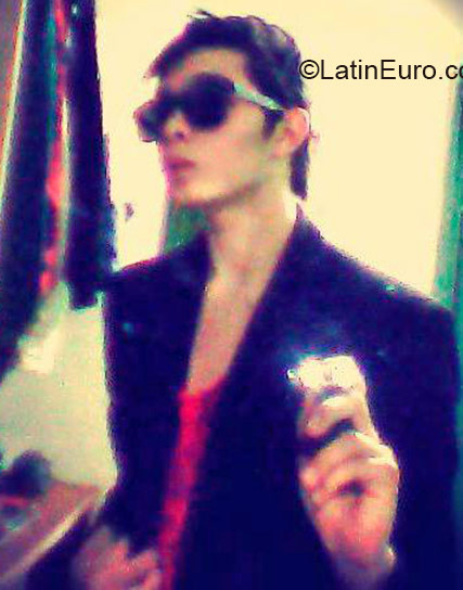 Date this funny Colombia man Ryan from Bogota CO17069