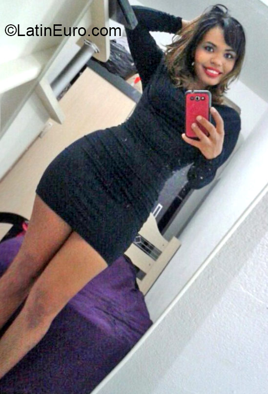 Date this athletic Brazil girl Deuseane from Sao Paulo BR9260