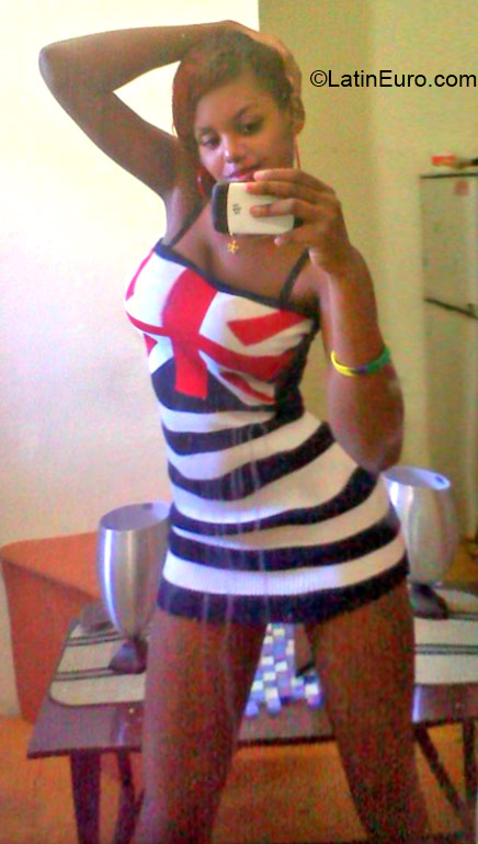 Date this delightful Dominican Republic girl Katherine from Santiago De Los Caballero DO21591