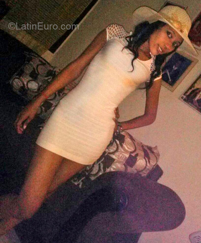 Date this delightful Dominican Republic girl Nisde from Santo Domingo DO21719