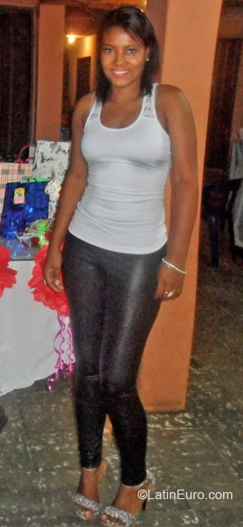 Date this cute Colombia girl Beatriz from Cali CO17213