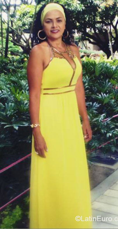 Date this hot Colombia girl Claudia Patricia from Medellin CO17248