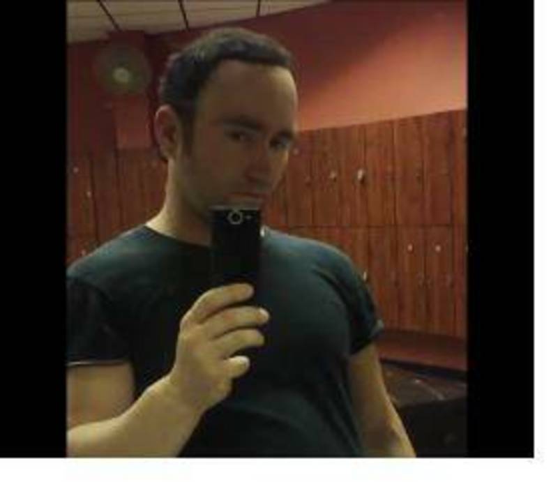 Date this foxy United States man PortugueseAmeri from Las Vegas US16046