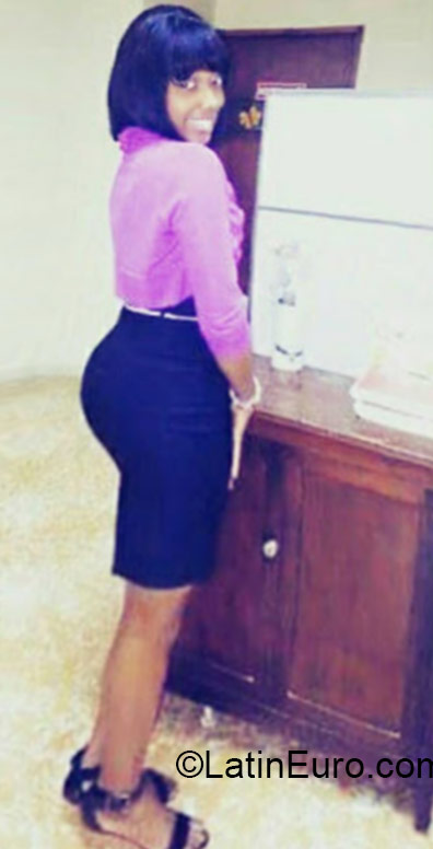 Date this funny Dominican Republic girl Yulisa from Santo Domingo DO22086