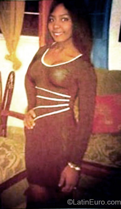 Date this georgeous Dominican Republic girl Karina from Samana DO22145