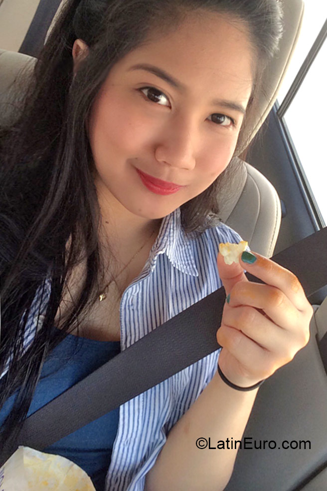 Date this hard body Jordan girl Sri from Amman JO14