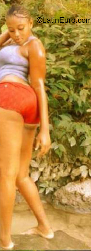 Date this funny Jamaica girl Lamika from Sav-la-mar JM2054