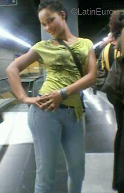 Date this georgeous Dominican Republic girl Sucre from Bahoruco DO22261