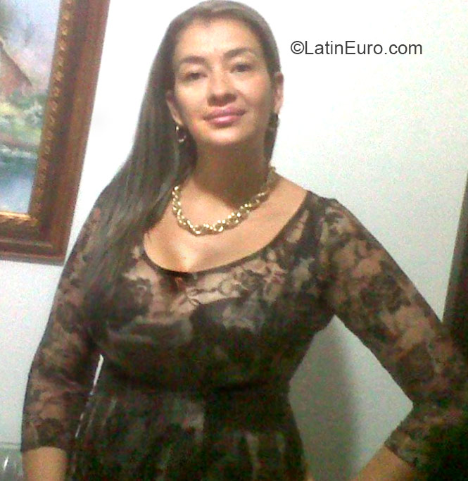 Date this sensual Colombia girl Clara from Tulua CO17479