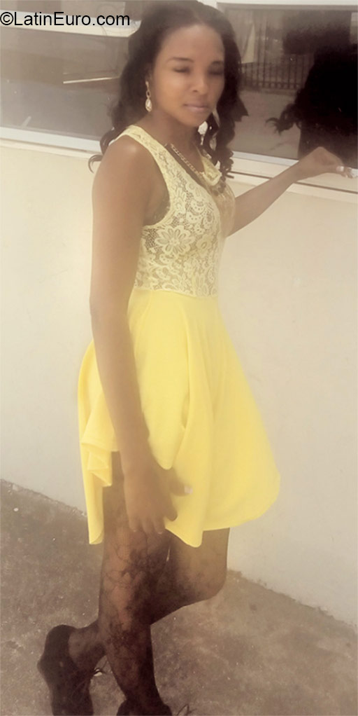 Date this sultry Jamaica girl Tamisha from Kingston JM2085