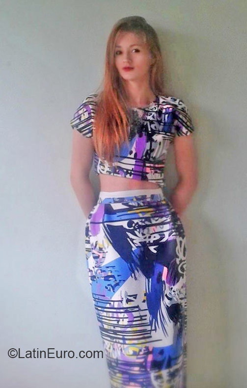 Date this gorgeous Colombia girl Jesica from Bogota CO17529