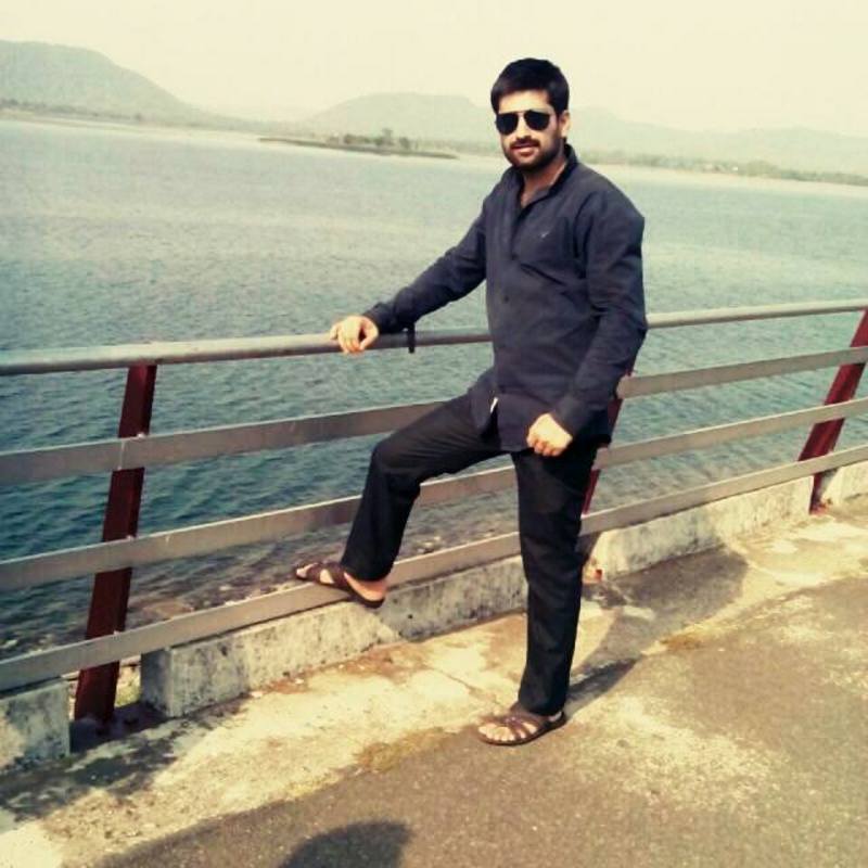 Date this foxy United States man Verma from California US16242