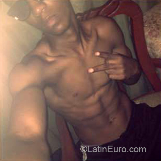 Date this lovely Dominican Republic man Antoni from Santiago DO22495