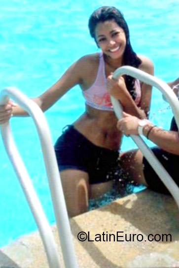 Date this good-looking Colombia girl Keisy from Barrancabermeja CO17709